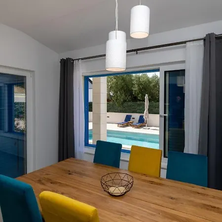 Olea By Guide * بلاتشي