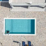 Olea By Guide * Blace
